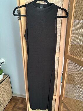 Windsor Black Sleeveless Maxi Dress